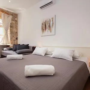 Lux Cindro Studio In Center Сплит